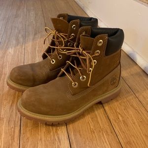 Timberland Women’s 6 inch Premium Waterproof Boots